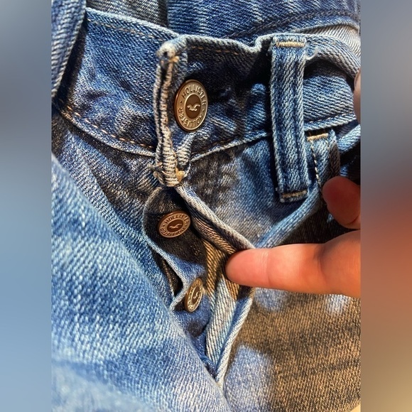 Hollister Jeans Womens Sz 26W x 27L Relaxed Fit Destructed Denim High rise Sz 3 - Picture 6 of 10